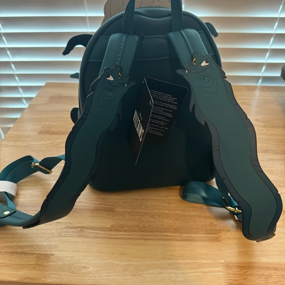 Disney Villains Ursula Loungefly Backpack. Used once. - Picture 4 of 10